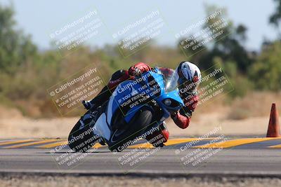 media/Nov-06-2022-SoCal Trackdays (Sun) [[208d2ccc26]]/Turn 7 Set 2 (1050am)/